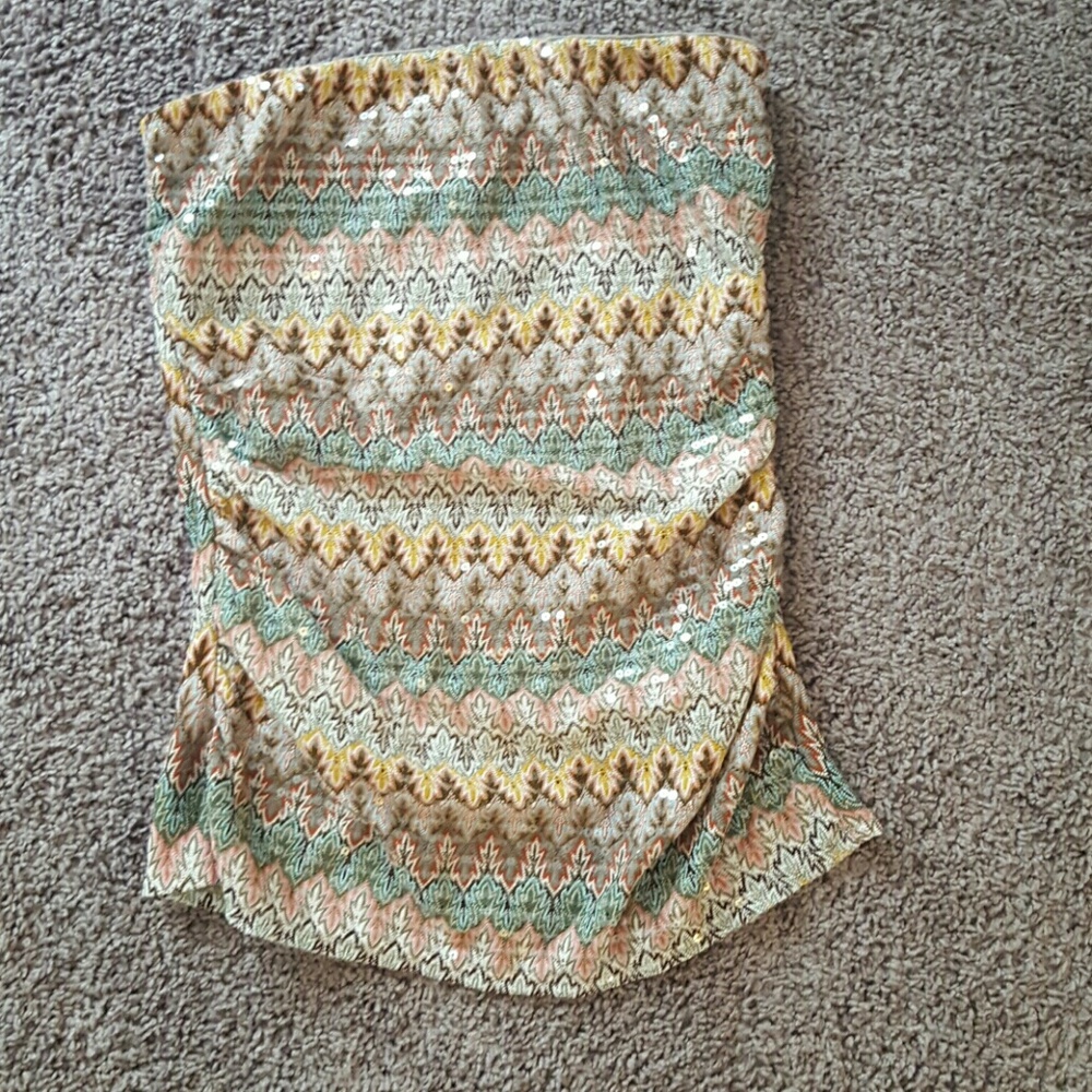 Cute Boho style strapless shirt!