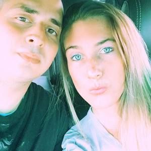 Meet your Posher, Marissa