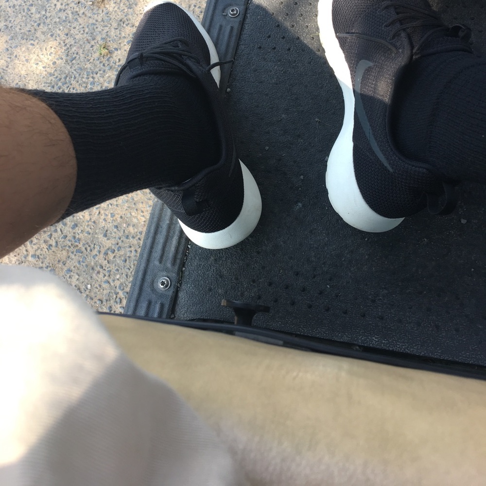 Meet your Posher, Dominic