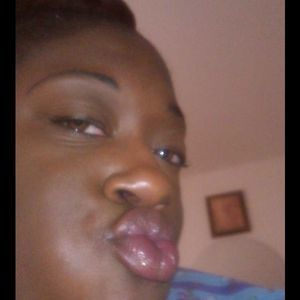 Meet your Posher, Eva