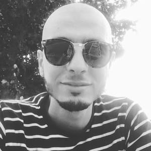 Meet your Posher, Hamza