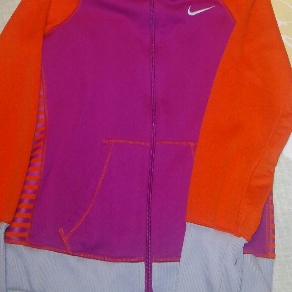 Nike therma fit hoodie