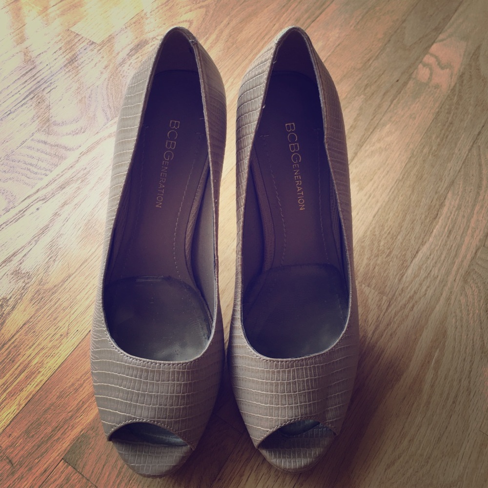 BCBGeneration Nude Heels