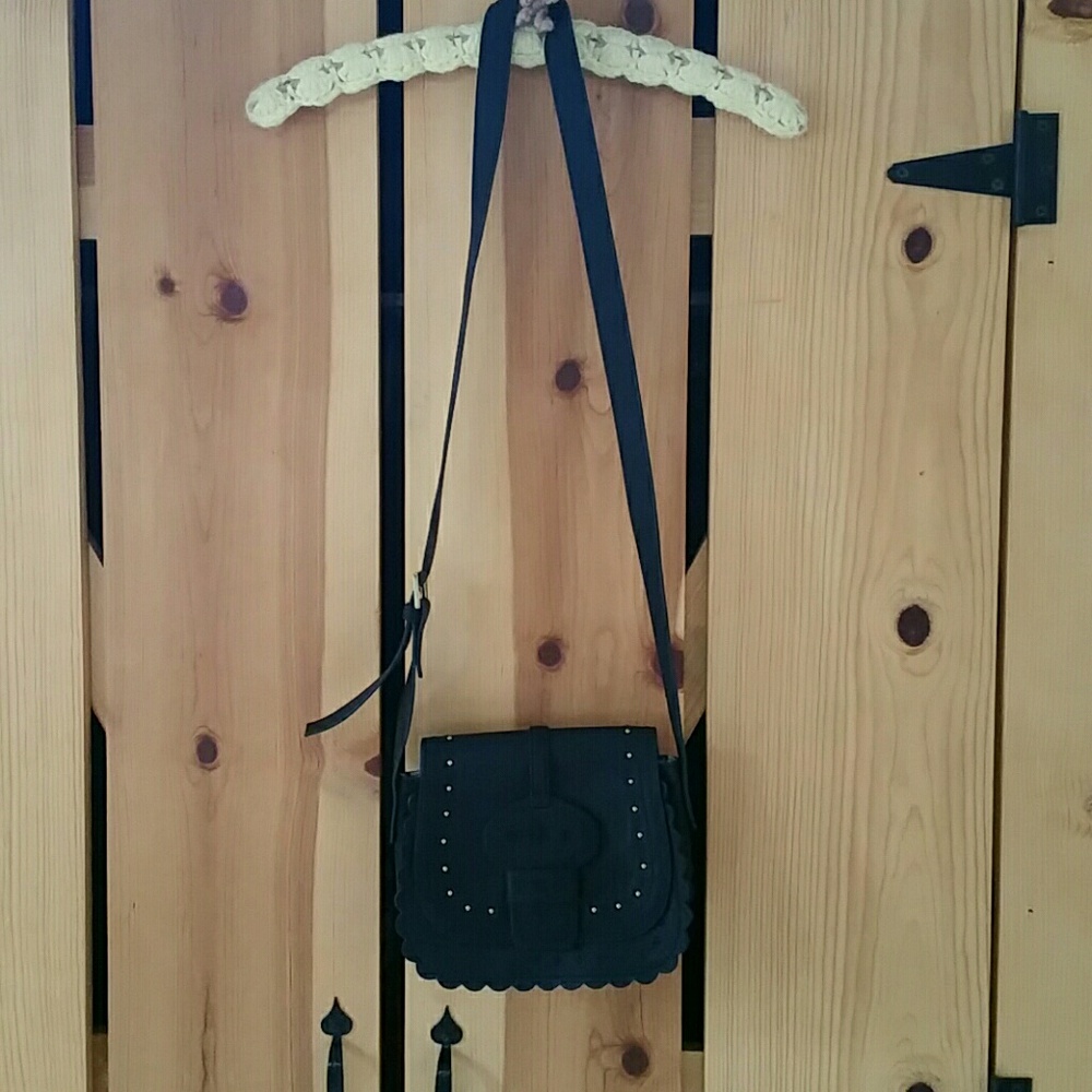 Clearance!!!! Got to go. Black cross body purse