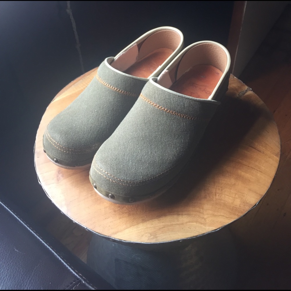 Dansko olive fabric clogs size 37