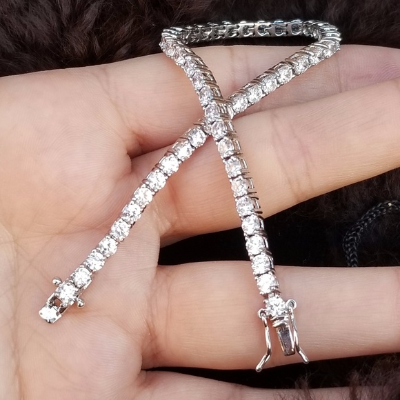 SALE! 18k Swarovski Tennis Bracelet - Picture 6 of 8