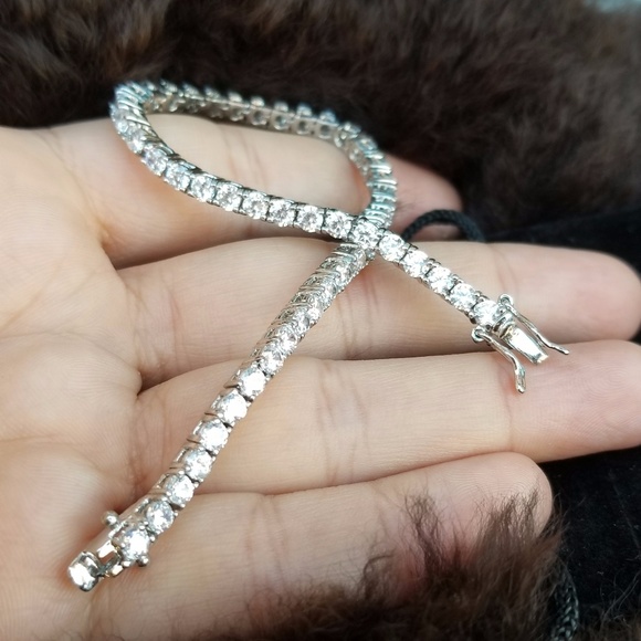 SALE! 18k Swarovski Tennis Bracelet - Picture 3 of 8