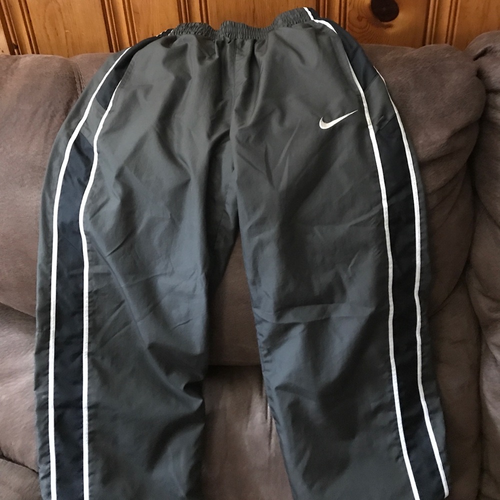 Boys Nike running pants