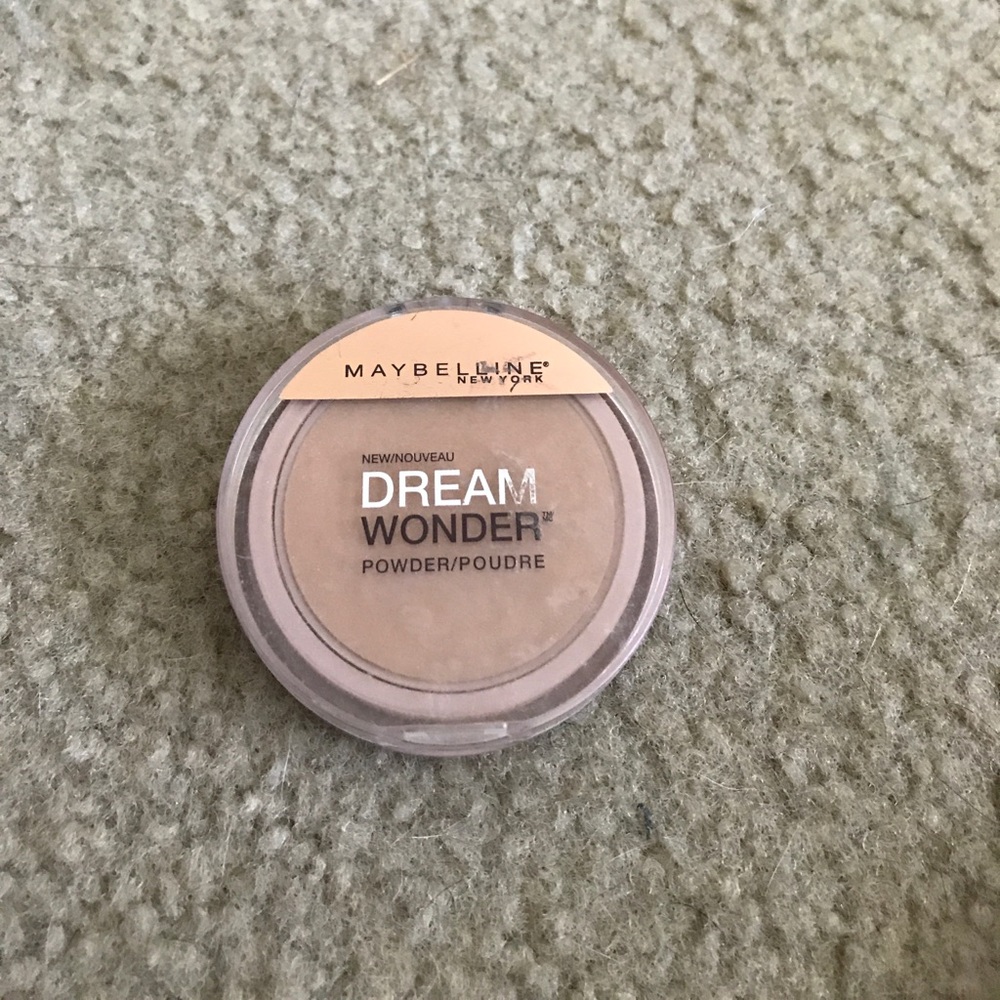 Maybelline face powder
