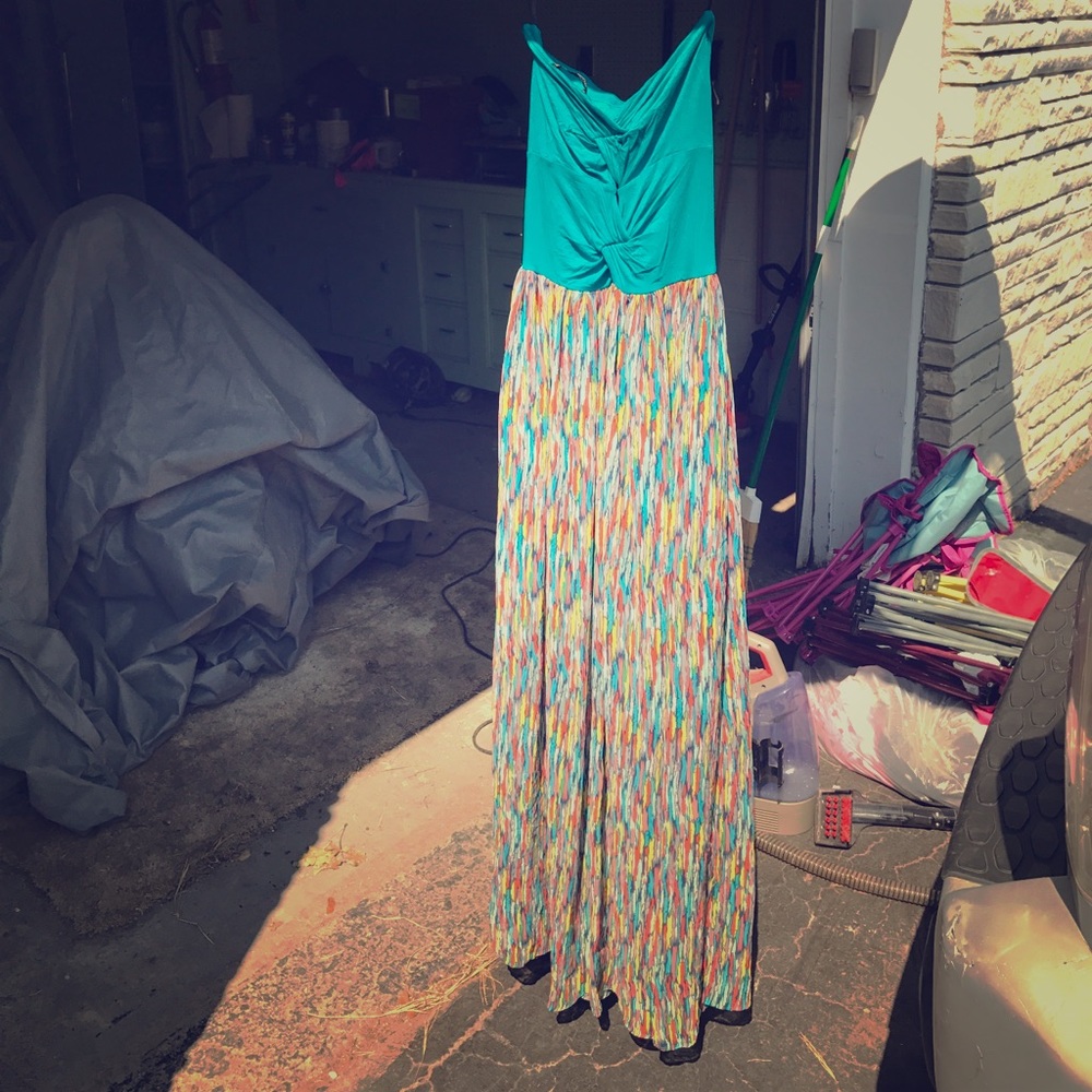 Strapless dress