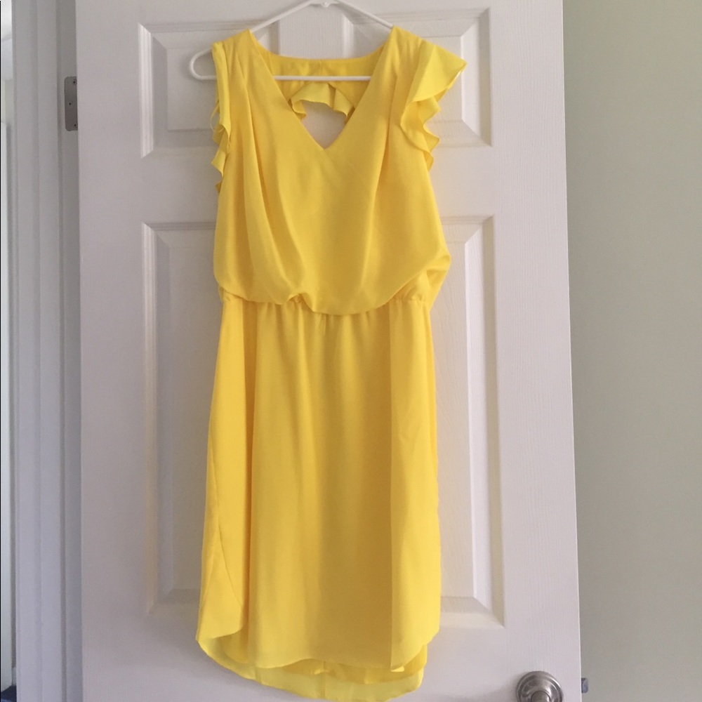 Yellow Jessica Simpson dress