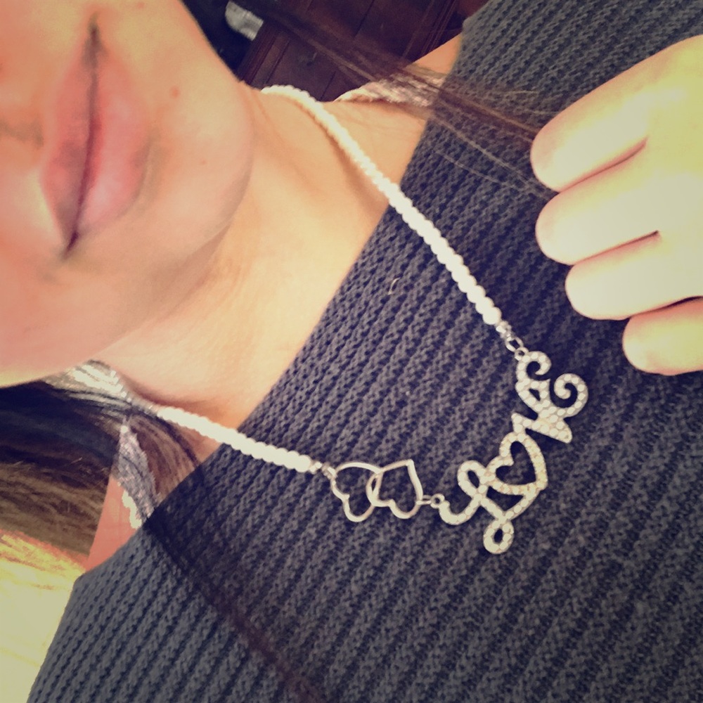 Rue 21 pearl "love" necklace