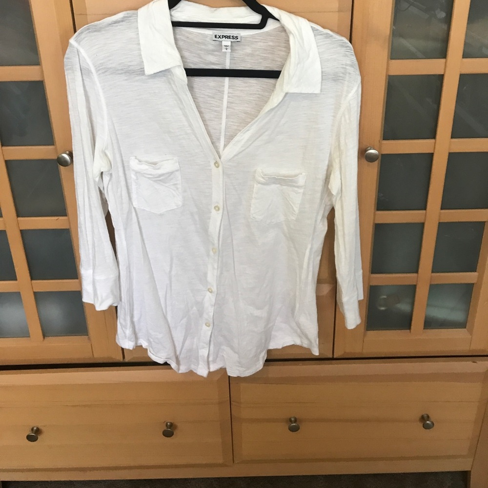 Express 3/4 sleeve button up top