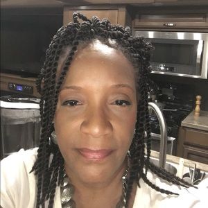 Meet your Posher, Tanya