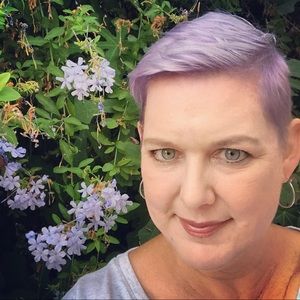 Meet your Posher, Linda