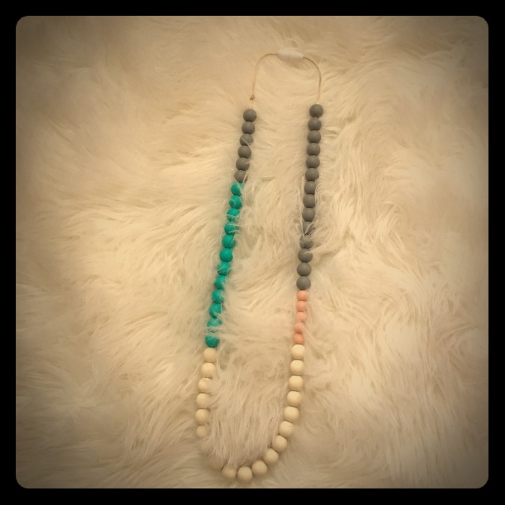 Mama & Little Silicone teething necklace