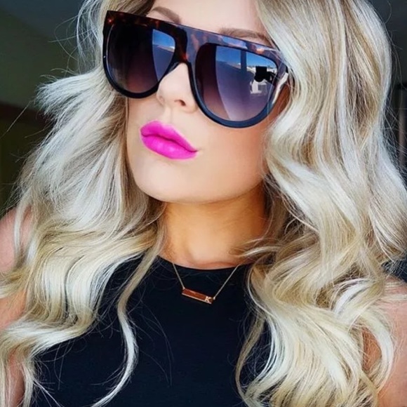 www.crownedinroyalty.com Accessories - Flat Top Retro Sunnies