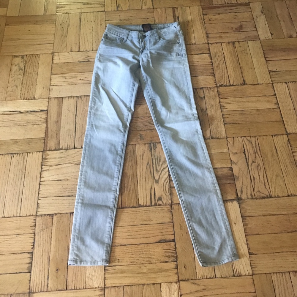 Genetic Denim / never worn size 24 but long