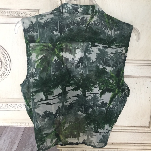 Bar III Dark Green Sleeveless Tie Blouse.17267 - Picture 2 of 5