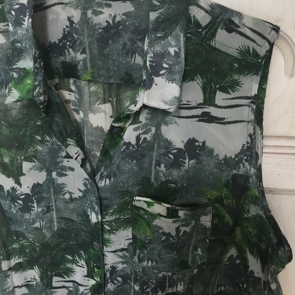 Bar III Dark Green Sleeveless Tie Blouse.17267 - Picture 3 of 5