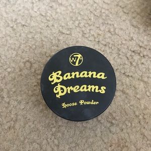 W7 banana dream face powder
