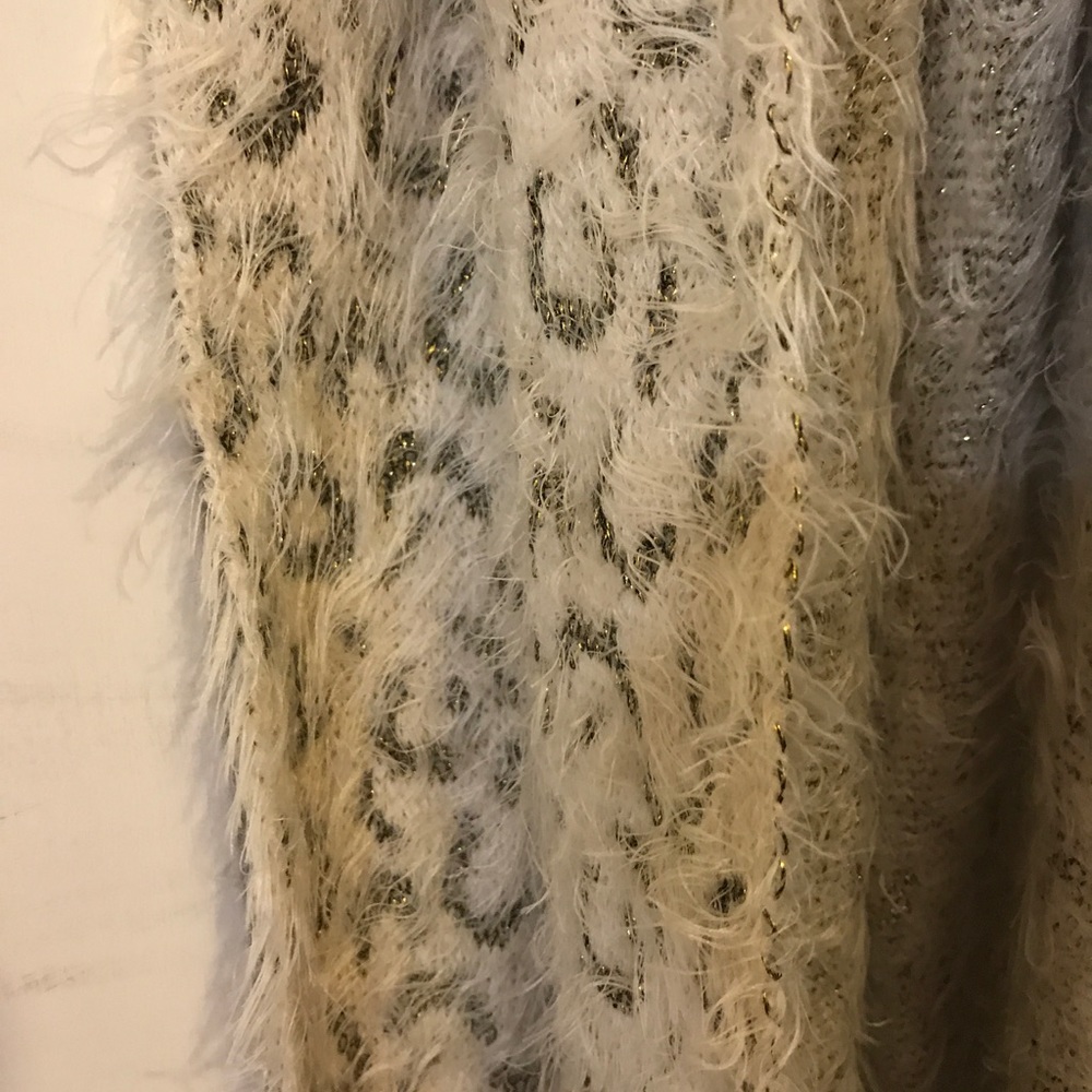 Gap leopard print scarf