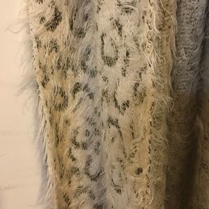 Gap leopard print scarf