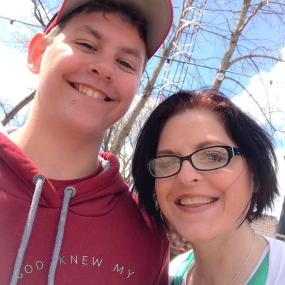 Meet your Posher, Jackie - Picture 1 of 1