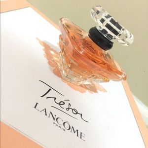 Brand new Lancôme Paris TRÈSON perfume set