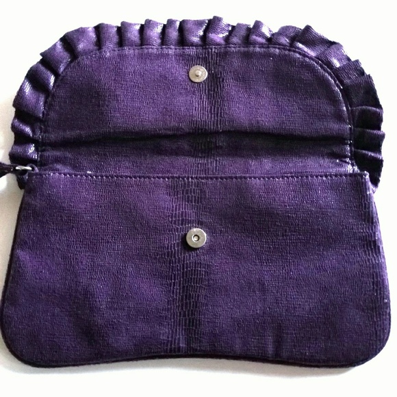 Free(w.purchase)Steve madden wristlet - Picture 2 of 3