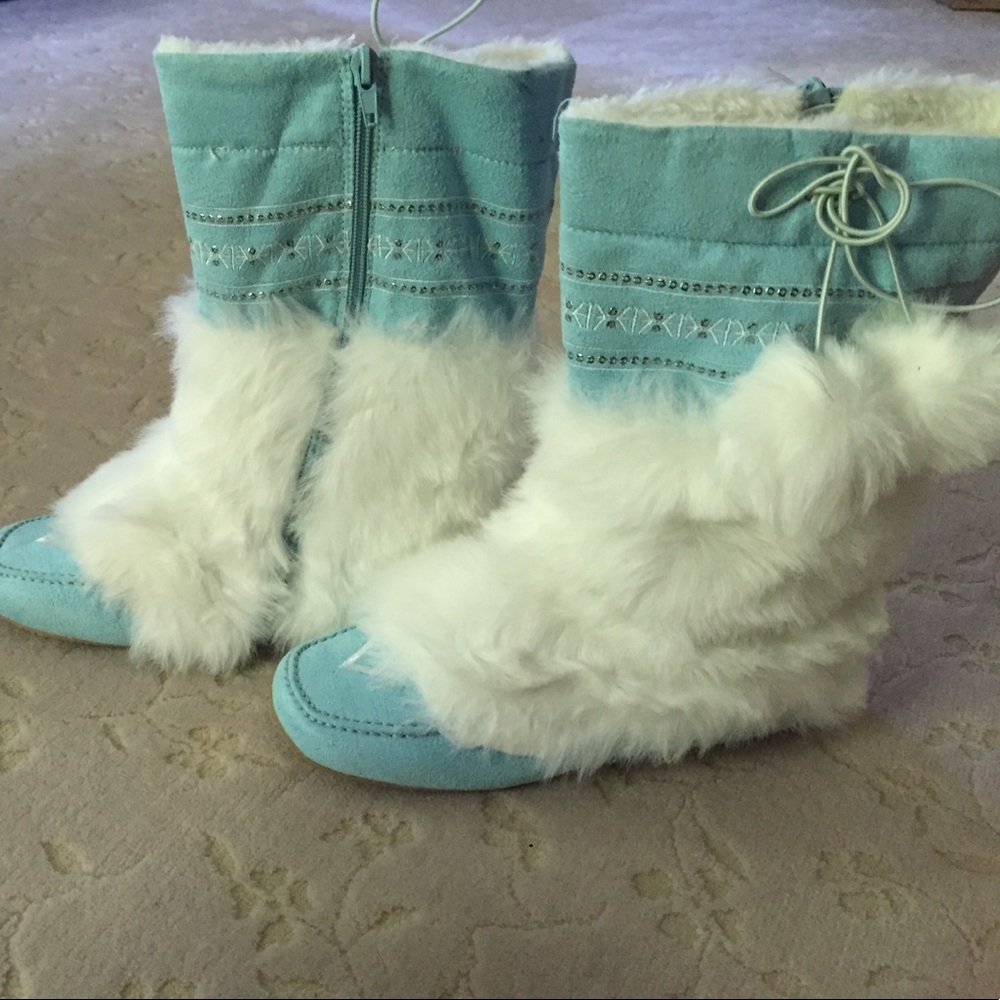 Brand new Rasolli baby blue boots
