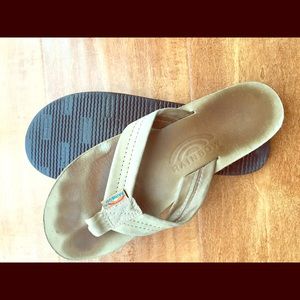 Rainbows 🌈 women's Sierra brown sandals M