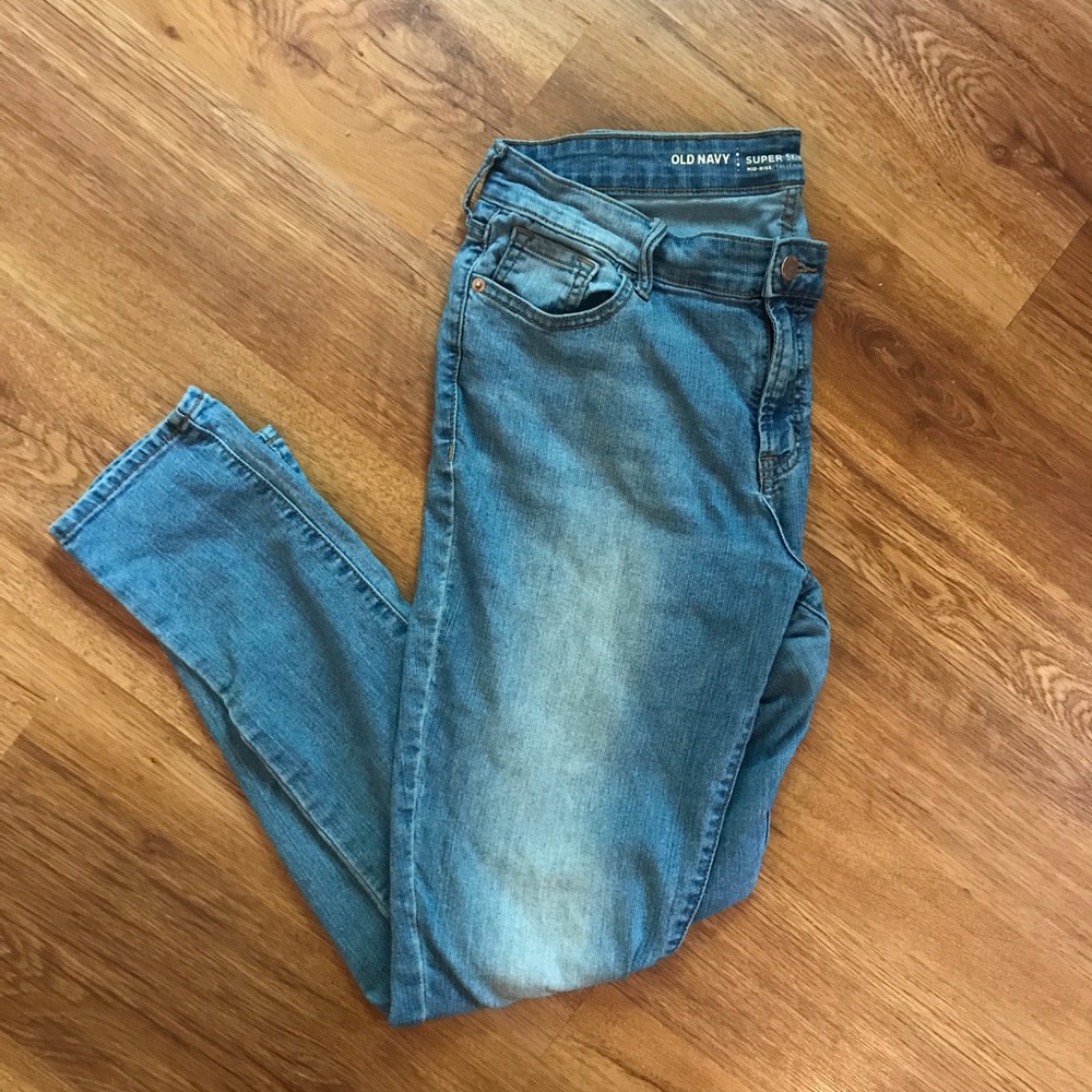 Old Navy Super Skinny Mid-Rise Jeans