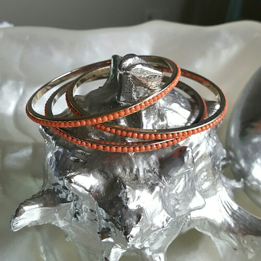 💗HOT Banana republic coral sone bangles bracelet