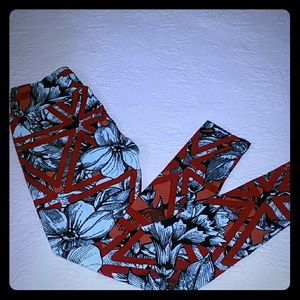 Gorgeous floral! OS *end of summer sale! *