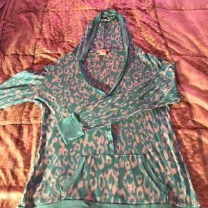 Hooded top