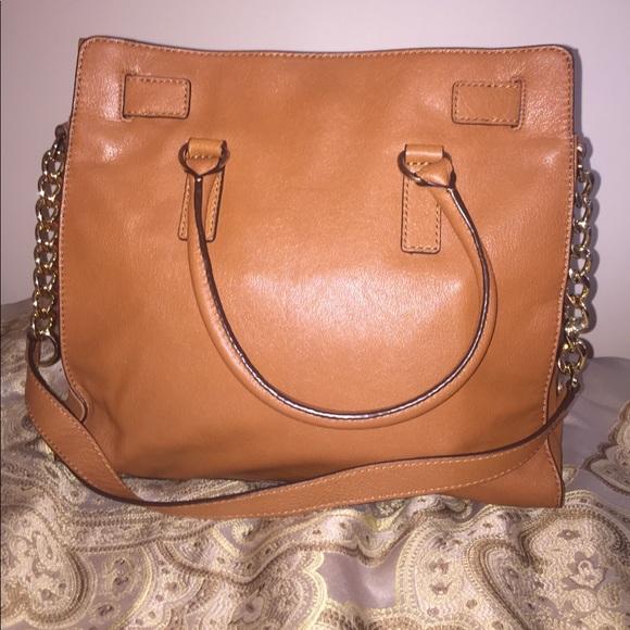 Michael Kors Soft Leather Hamilton Tote in Camel - Picture 2 of 6
