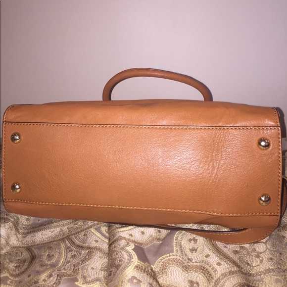 Michael Kors Soft Leather Hamilton Tote in Camel - Picture 4 of 6