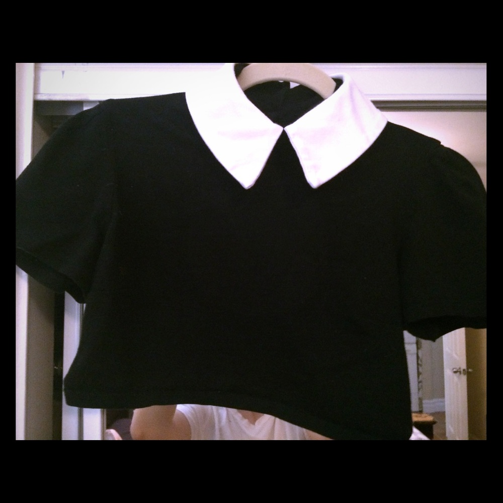 Cropped Deandri goth collared shirt