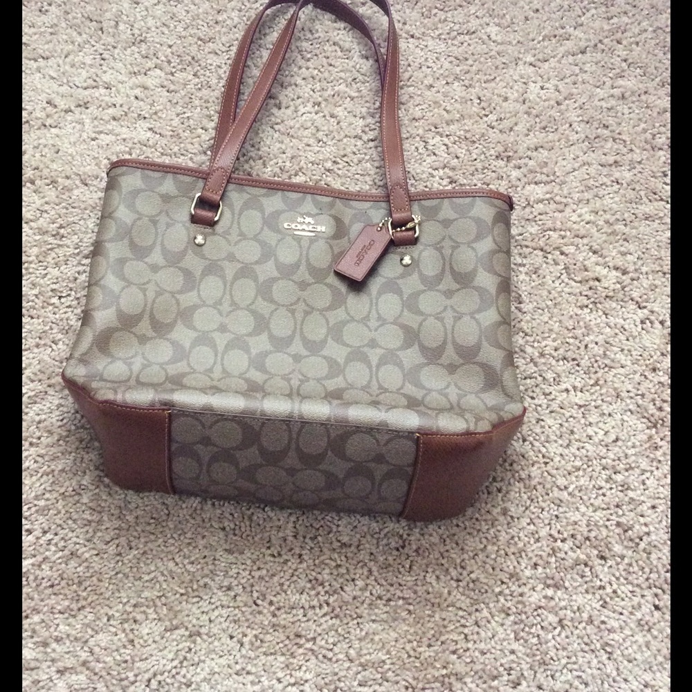 Tan and Caramel Coach Signature purse