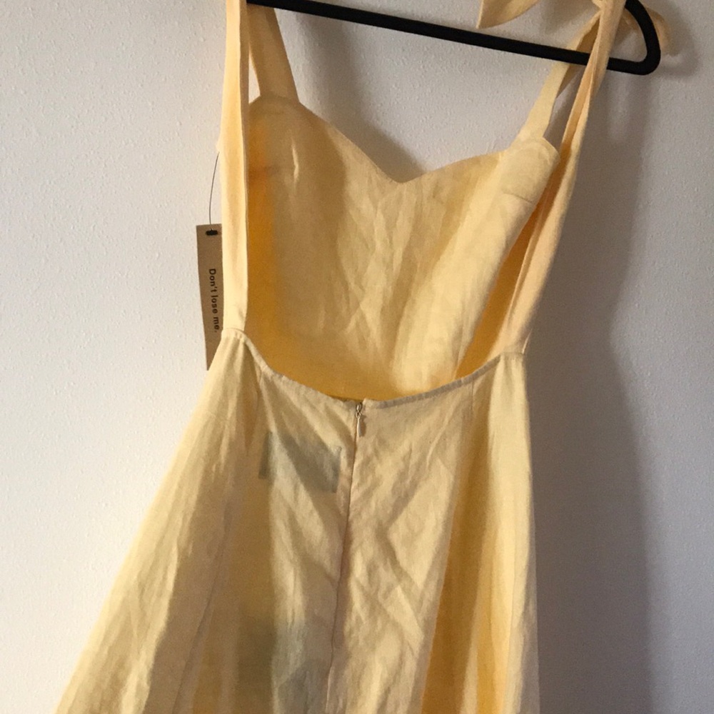 MontClair- Day lily in size 0 NWT