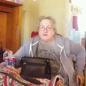 Meet your Posher, Henrietta