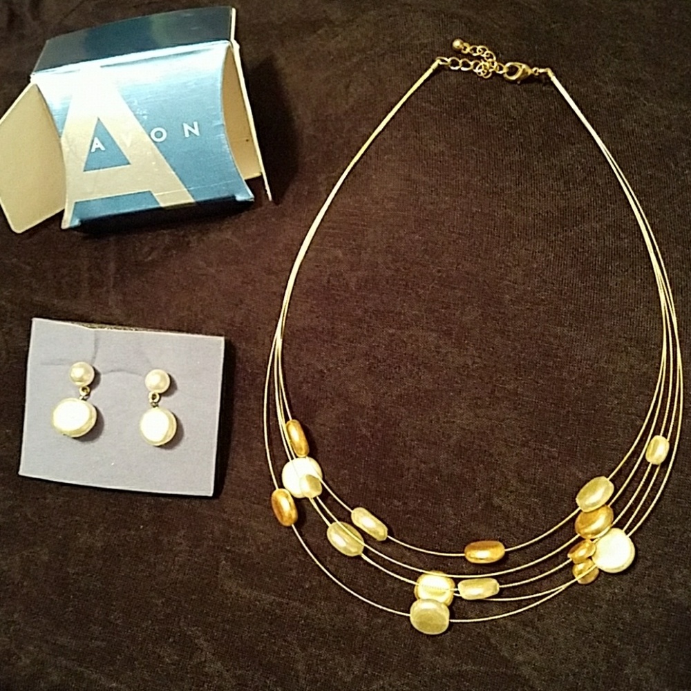 Avon goldtone necklace and earrings