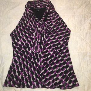 Beautiful 100% silk Banana Republic top. Small.