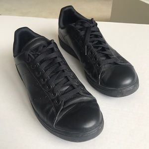 Adidas Stan Smith - all black leather