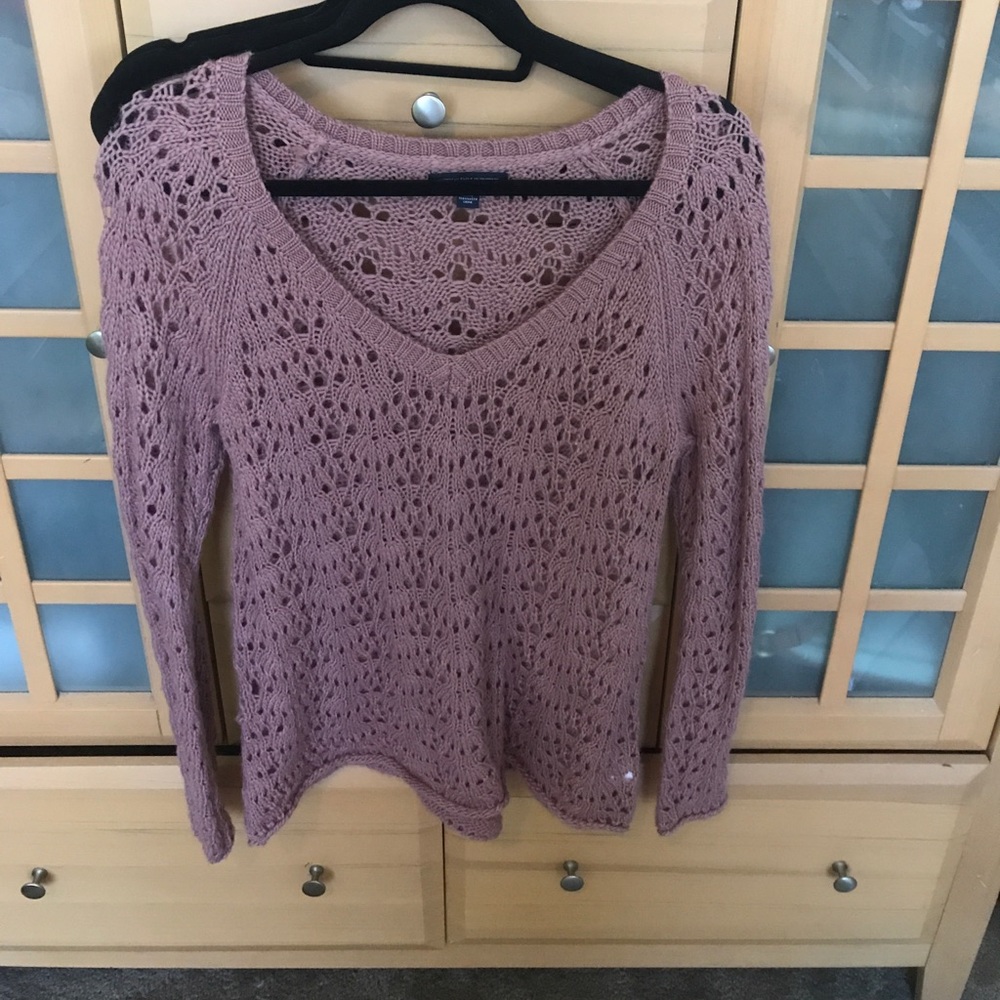 V-neck American eagle sweater