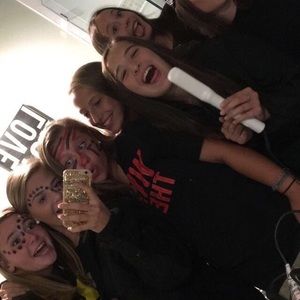 Meet your Posher, Ava