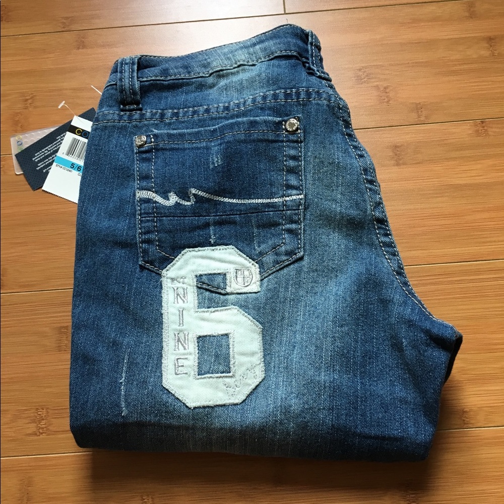 NWT COOGI University Jeans. Size 5/6, length 34