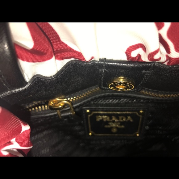 💎EXTREMELY RARE 2009 Prada Limited EDT Mermaid Bow Satchel PERFECT CONDITION 💎 - Picture 3 of 9