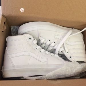 vans sk8 hi all white nwt size 2.0